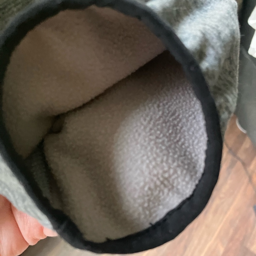The North Face Charcoal Quarter-Zip Pullover - Picture 4 of 8